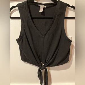 Forever 21 tie front crop top Black Small